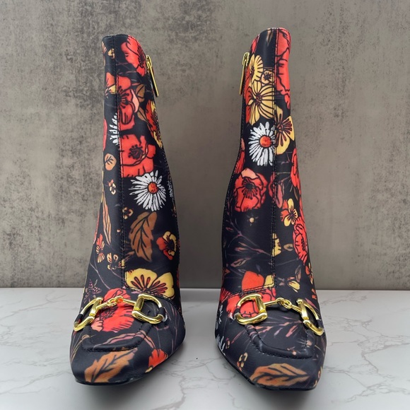 BRAND NEW w/Box.  Designer Inspired Ankle Boots - Picture 7 of 12